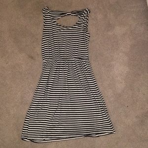 Xhilaration B&W Stripped Dress